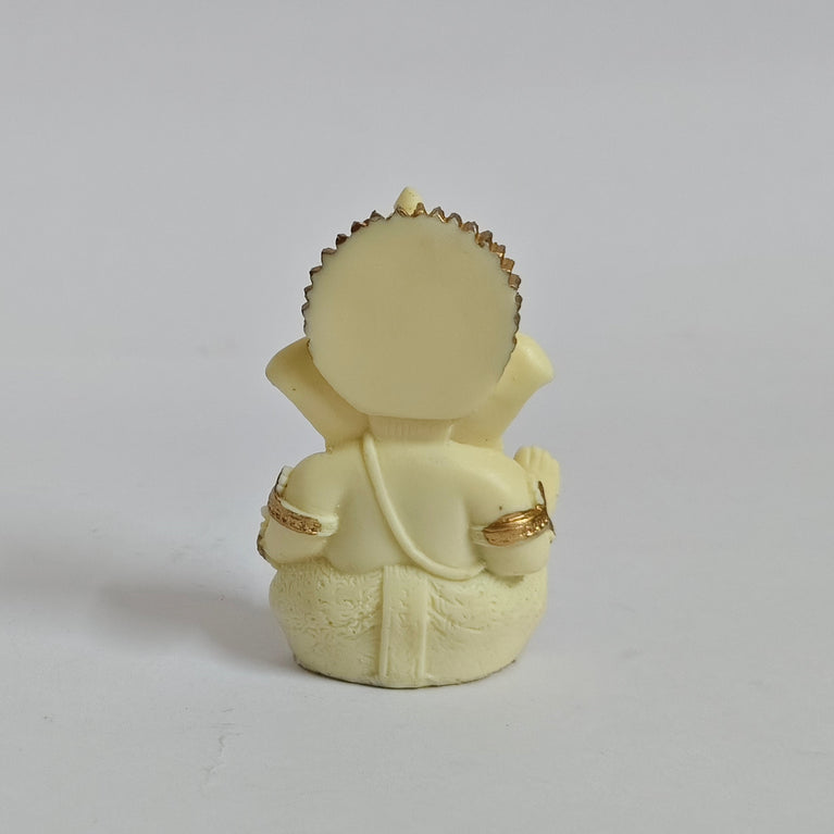 Lord Ganesha | Car Dashboard Ganesha Idol (5 color) | 5 x 3 x 9 cms (L x B x H) | Table Decor | Ganesha Idol for car | Car Decor Figurine