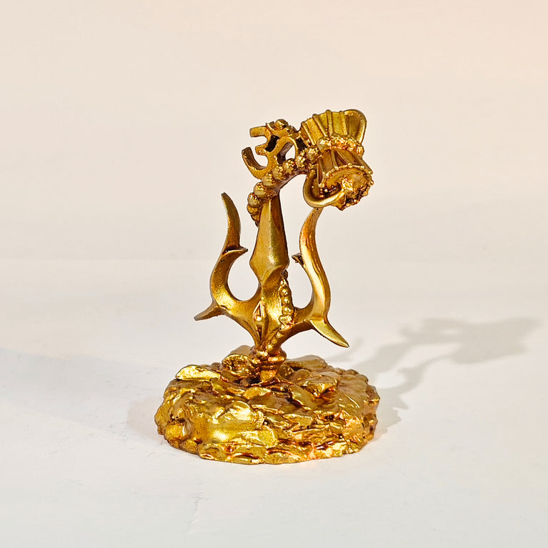 Golden Trishul Damroo Showpiece | Shiva Trishul Damroo | Premium Resin Om Trishul Idol for Car Dashboard, Home Decor & Office Desk | Spiritual Gift Item (7 x 7 x 12 cm)