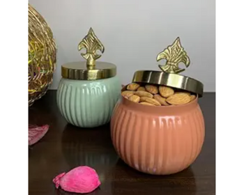 Metal Jar With aluminum Nobe (set of 2)