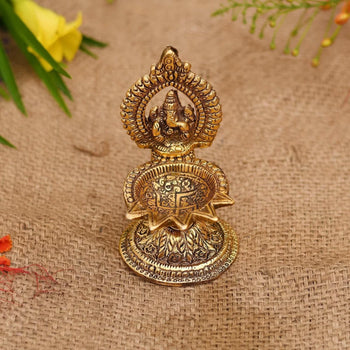 Hand Deepak | Brass | Metal Handicrafts | Pooja Items