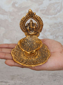 Hand Deepak | Brass | Metal Handicrafts | Pooja Items